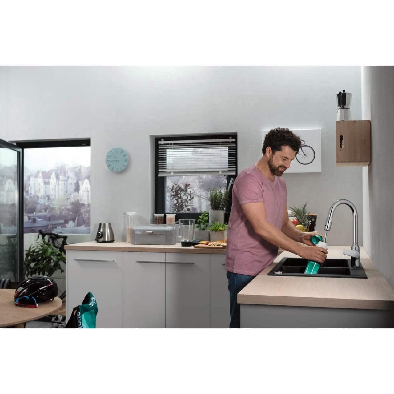 hansgrohe Focus M42 220 Single Lever Kitchen Mixer 220, Pull-Out Spray-2