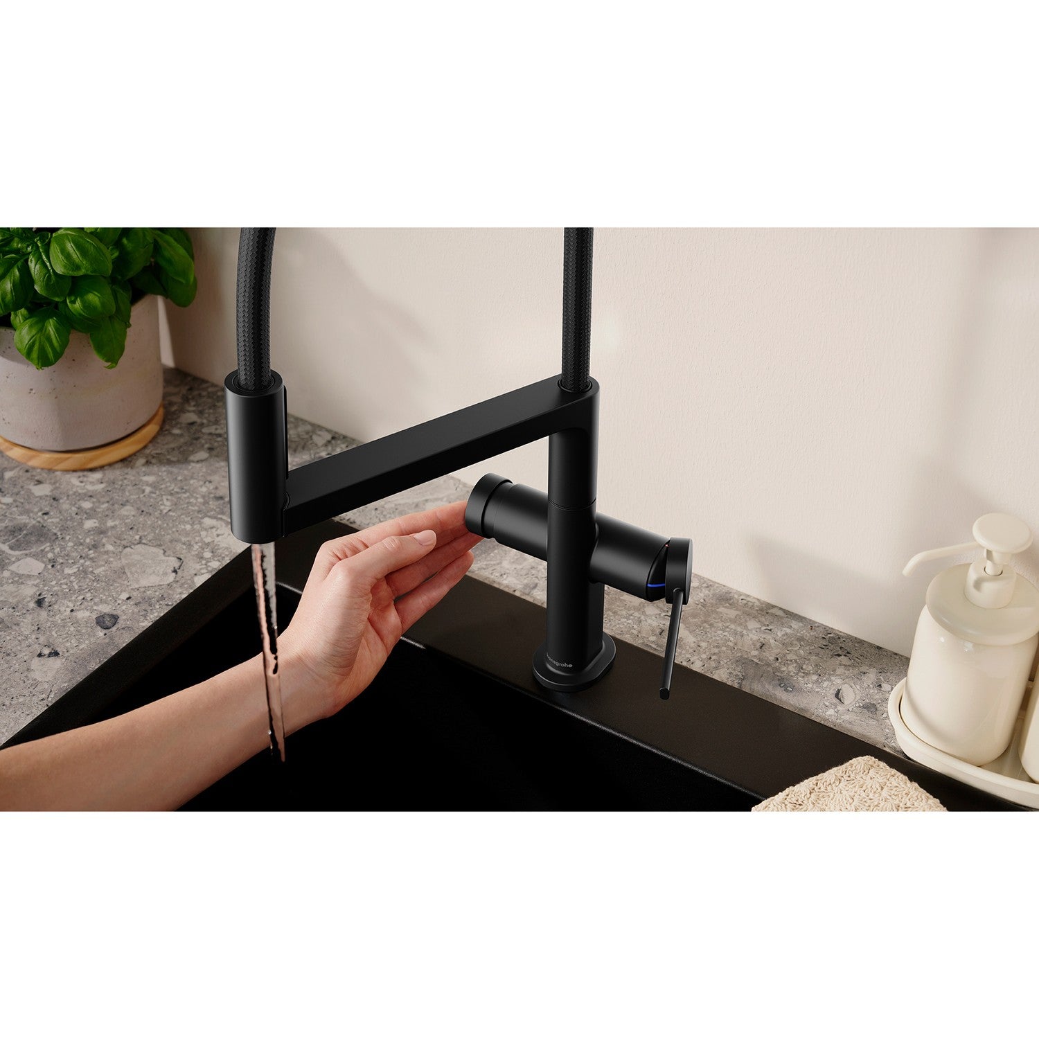 hansgrohe Talis Select M54 摩登黑 Select 按鍵 Matt Black Select button detail